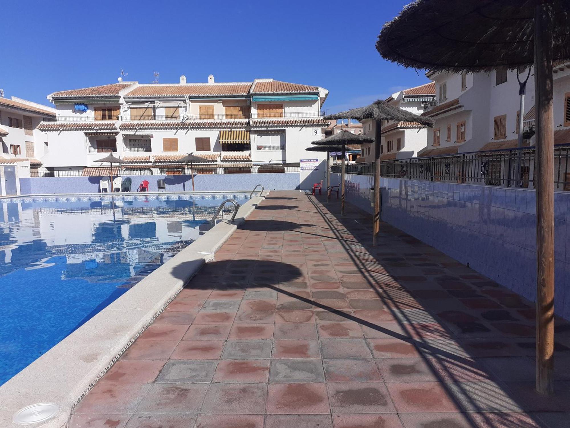 Apartamento Santa Pola, En Playa Del Tamarit Con Piscina. Buitenkant foto